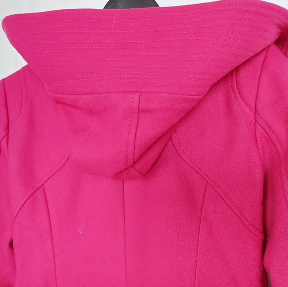 Guess Jacket🛍 - Picture 12 of 16